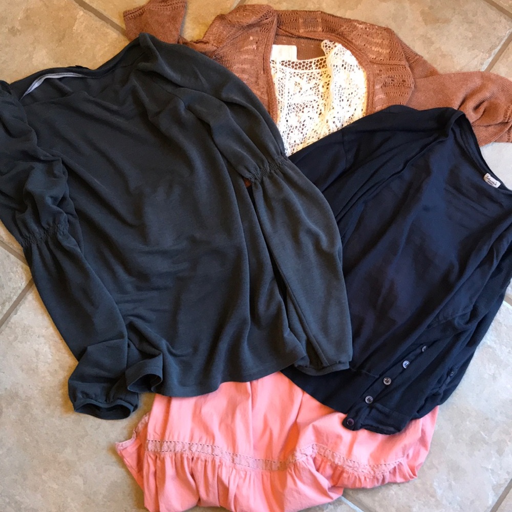 MAJOR BUNDLE: WOMENS SKIRT AND TOPS